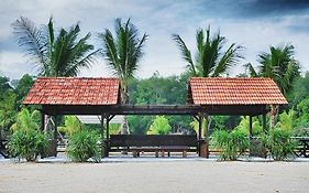 Hs Farm Waterpark Vacation Rental Muar  Malaysia