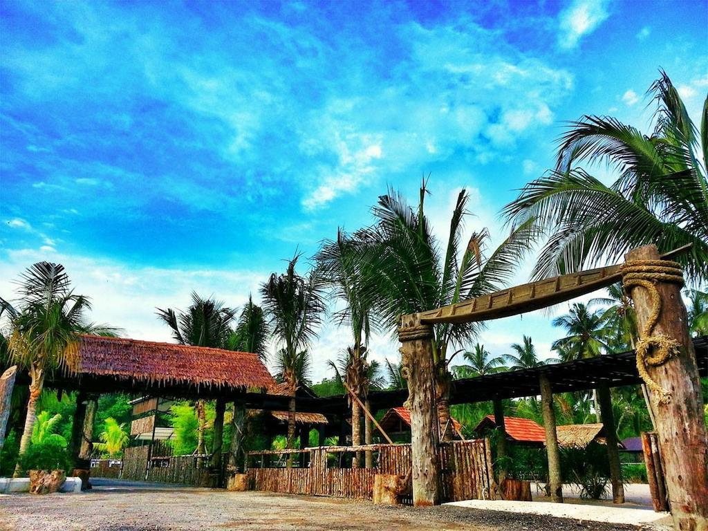 Hs Farm Waterpark Muar Exterior photo