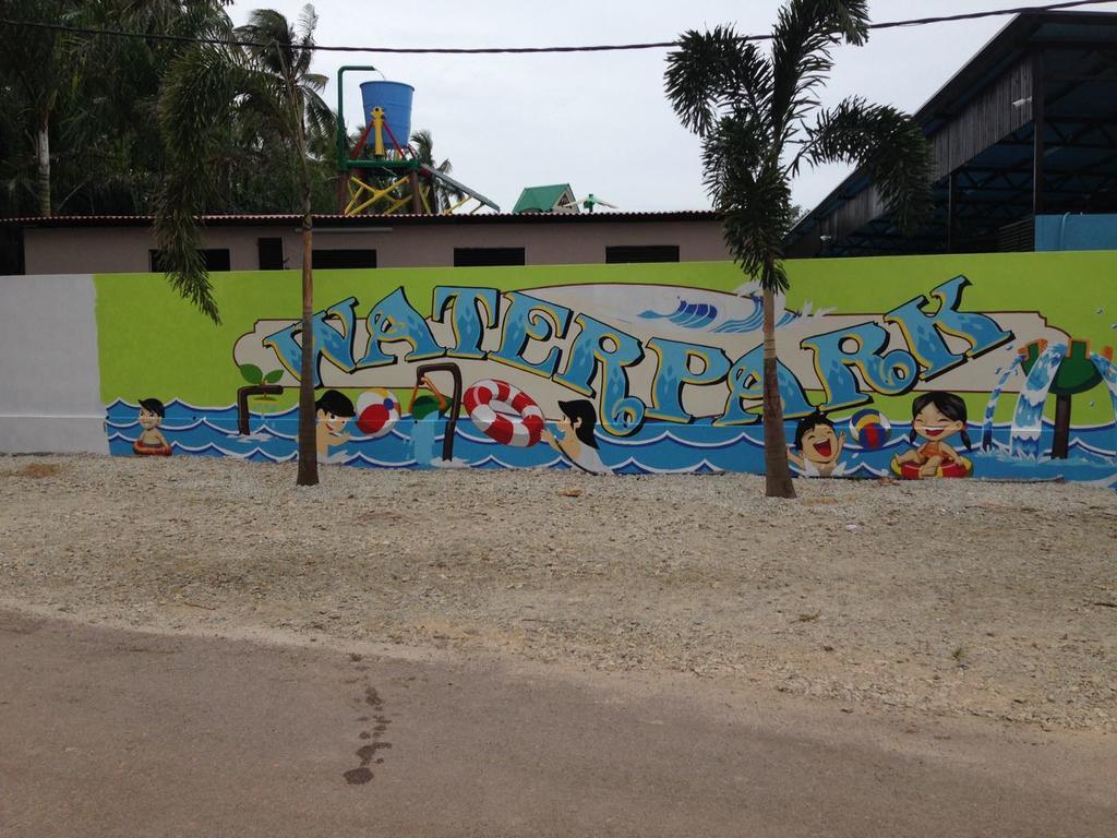 Hs Farm Waterpark Muar Exterior photo