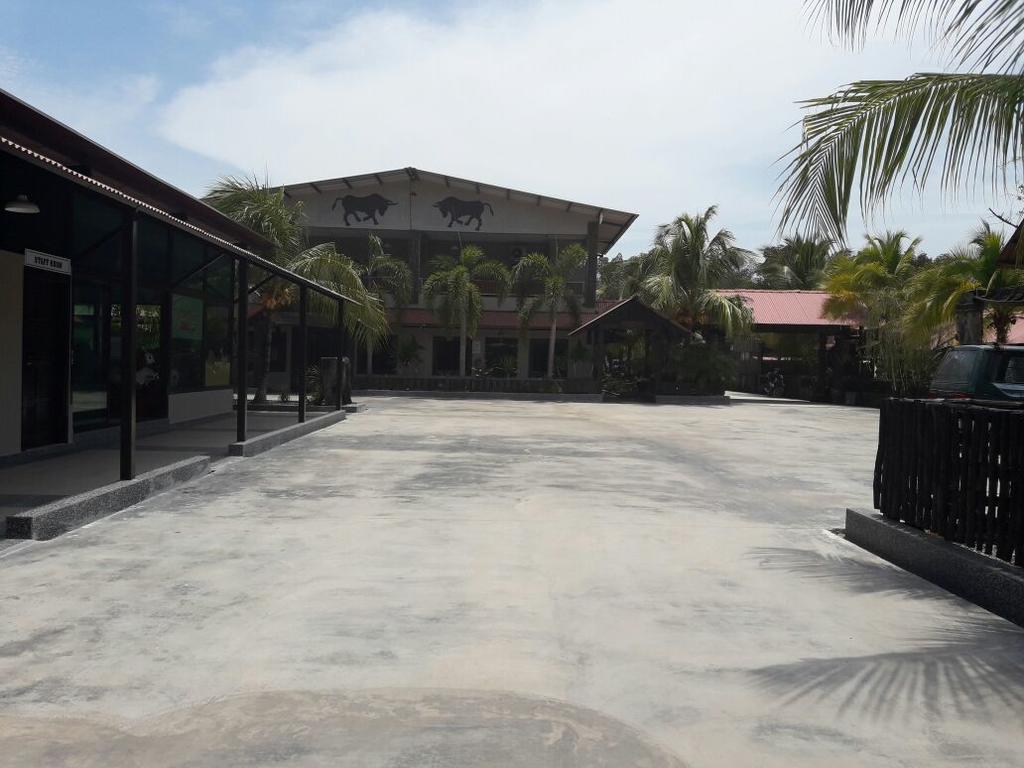Hs Farm Waterpark Muar Exterior photo