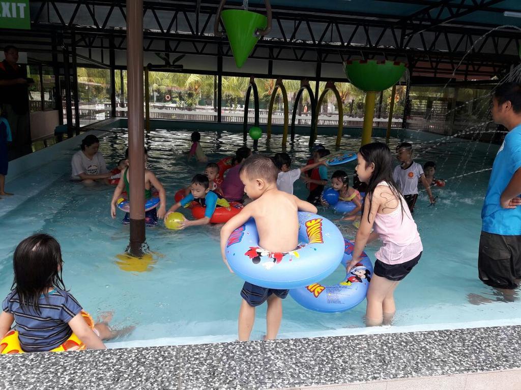 Hs Farm Waterpark Muar Exterior photo